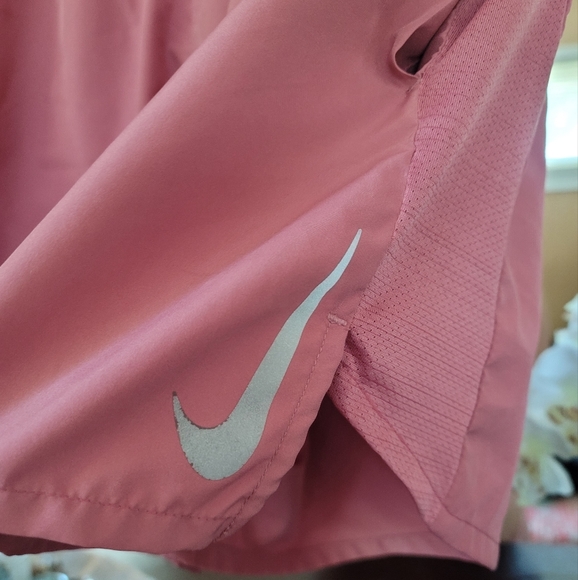 Nike Mauve Pink Dri-Fit Running Shorts - Picture 3 of 6